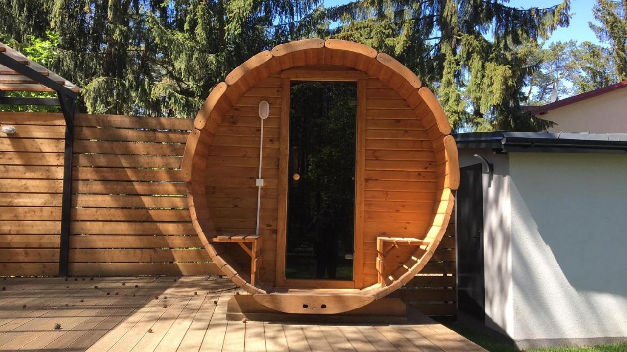Luksusowa Pod Lasem, - Shared Garden, Sauna, Wood Hot Tub! Hot Tub Seasonal! *